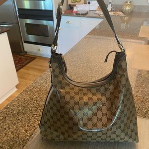 Gucci 339553 shoulder bag